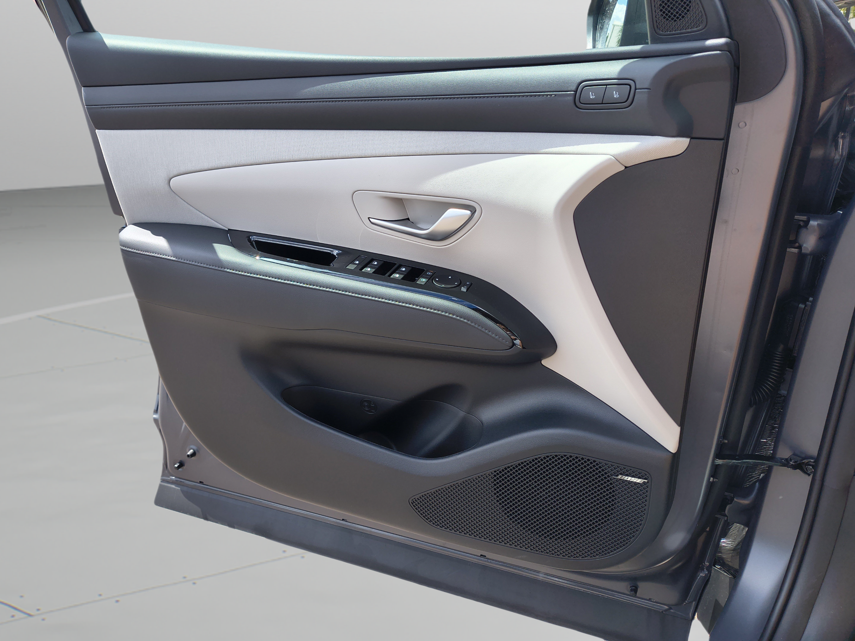 New 2026 Hyundai Tucson Limited FWD image 21