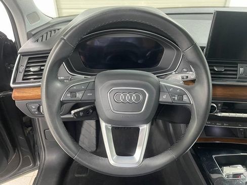Used 2023 Audi Q5 2.0T Premium Plus w/ Premium Plus Package AWD/4WD image 16