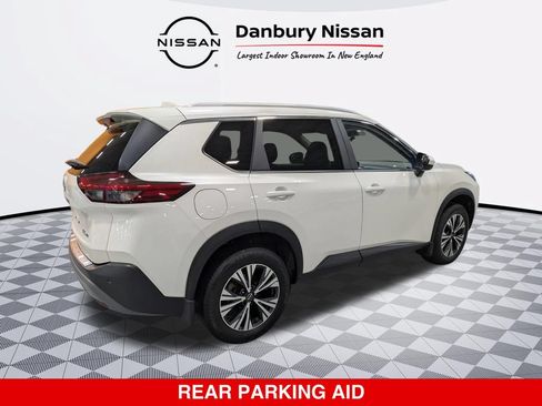 Used 2023 Nissan Rogue SV w/ SV Premium B Package AWD/4WD image 3
