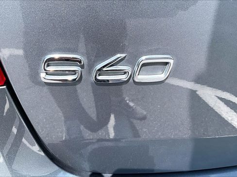 Used 2017 Volvo S60 T5 Inscription FWD image 10