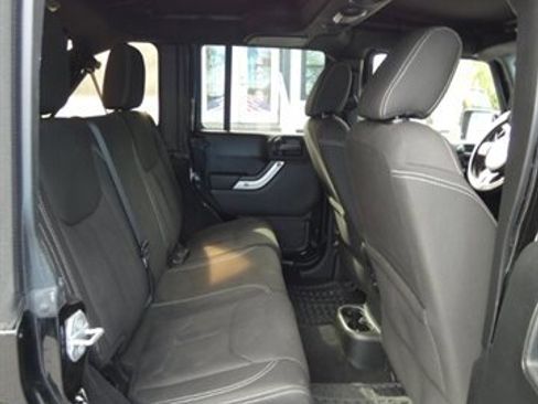 Used 2017 Jeep Wrangler Unlimited Sahara w/ Connectivity Group image 49