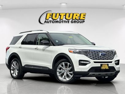 Certified 2022 Ford Explorer Platinum w/ Technology Package