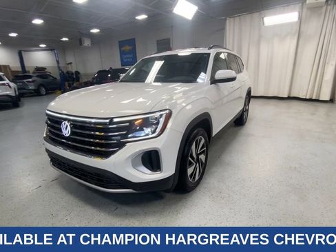 Used 2024 Volkswagen Atlas SE image 5