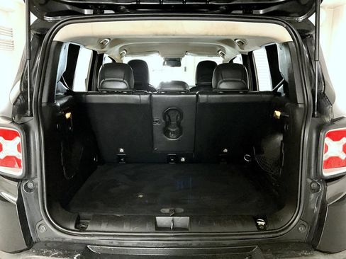 Used 2017 Jeep Renegade Limited AWD/4WD image 22