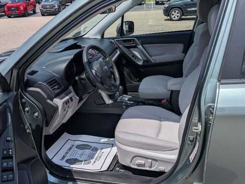 Used 2014 Subaru Forester 2.5i Premium w/ All-Weather Package AWD/4WD image 10