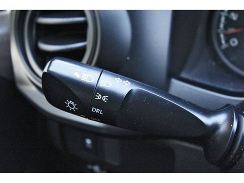 Used 2020 Toyota Tacoma SR image 19