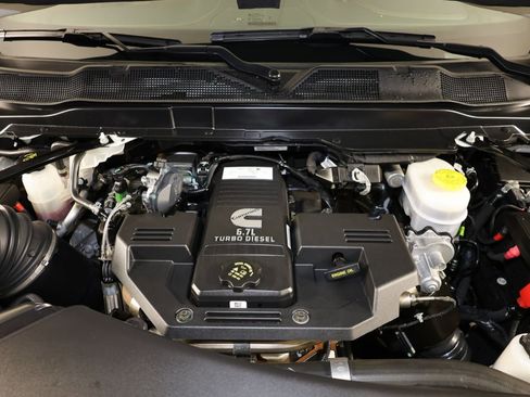 Used 2024 RAM 3500 Limited w/ Towing Technology Group AWD/4WD image 36