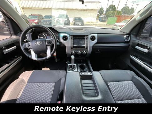 Used 2017 Toyota Tundra SR5 w/ SR5 Upgrade Package RWD image 7