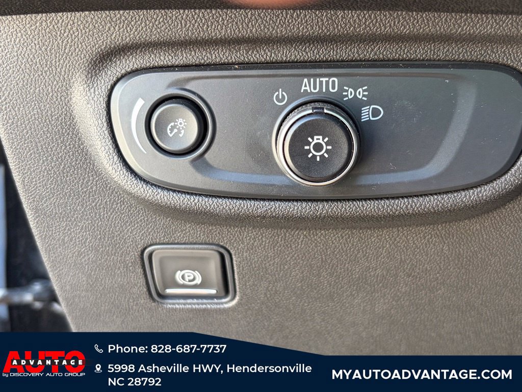 Used 2024 GMC Terrain SLE AWD/4WD image 23