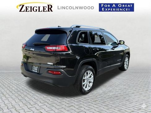 Used 2015 Jeep Cherokee Latitude w/ Cold Weather Group AWD/4WD image 9