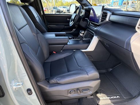 Used 2024 Toyota Sequoia Platinum image 13