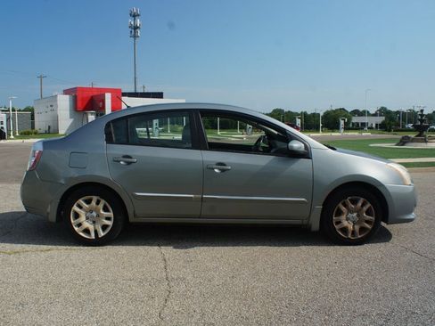 Used 2010 Nissan Sentra 2.0 S FWD image 13