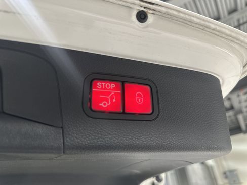 Certified 2022 Mercedes-Benz GLC 300 4MATIC image 17