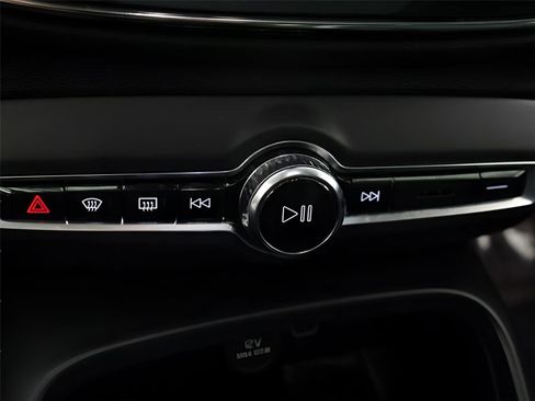 Used 2023 Volvo XC40 B5 Plus w/ Protection Package Premier image 53