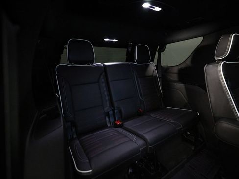Used 2025 GMC Yukon AT4 Ultimate w/ LPO, Floor Liner Package AWD/4WD image 11