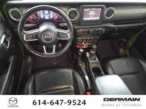Used 2019 Jeep Wrangler Unlimited Rubicon w/ Cold Weather Group AWD/4WD image 18