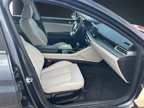 Used 2022 Kia K5 LXS image 15