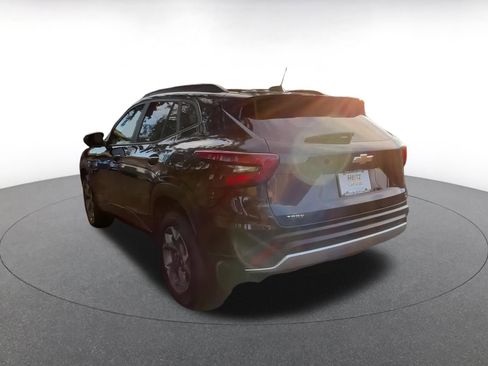 Used 2025 Chevrolet Trax LT image 15