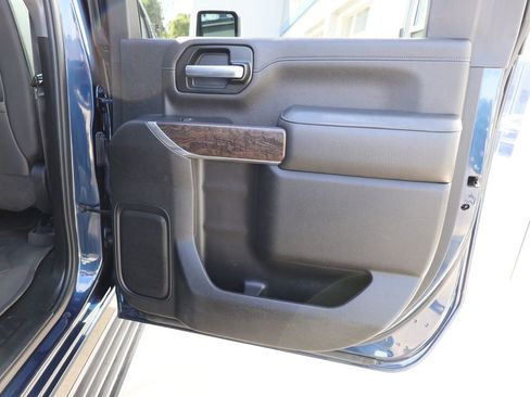 Used 2022 GMC Sierra 2500 Denali w/ Denali Ultimate Package AWD/4WD image 43