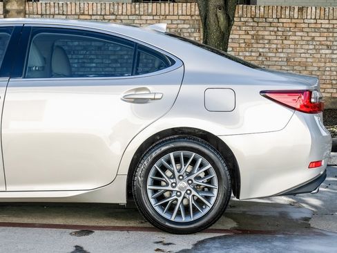 Used 2018 Lexus ES 350 350 image 23