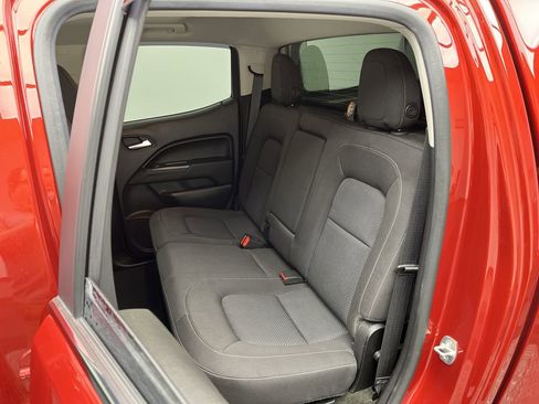 Used 2015 Chevrolet Colorado LT w/ LT Convenience Package AWD/4WD image 10