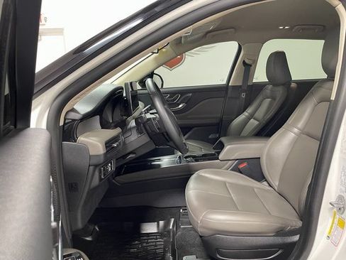 Used 2023 Lincoln Corsair AWD image 11