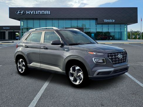 New 2026 Hyundai Venue SEL FWD image 10