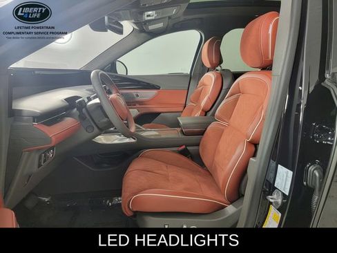 Used 2025 Lincoln Nautilus Black Label AWD/4WD image 13
