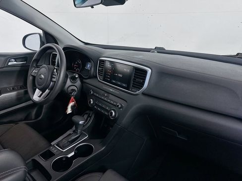 Used 2020 Kia Sportage LX image 28