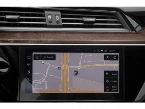 Used 2021 Audi e-tron Premium Plus w/ Premium Plus Package image 16