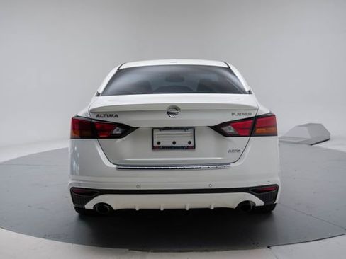Used 2019 Nissan Altima 2.5 Platinum image 16