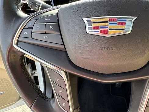 Used 2019 Cadillac XT5 Luxury image 25