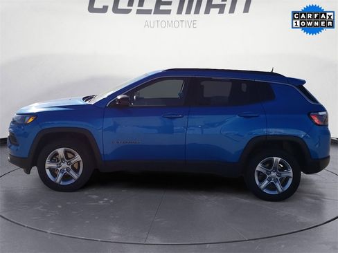 Used 2024 Jeep Compass Latitude image 2