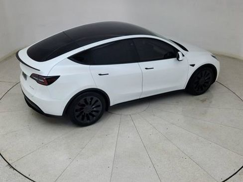 Used 2022 Tesla Model Y Performance image 86