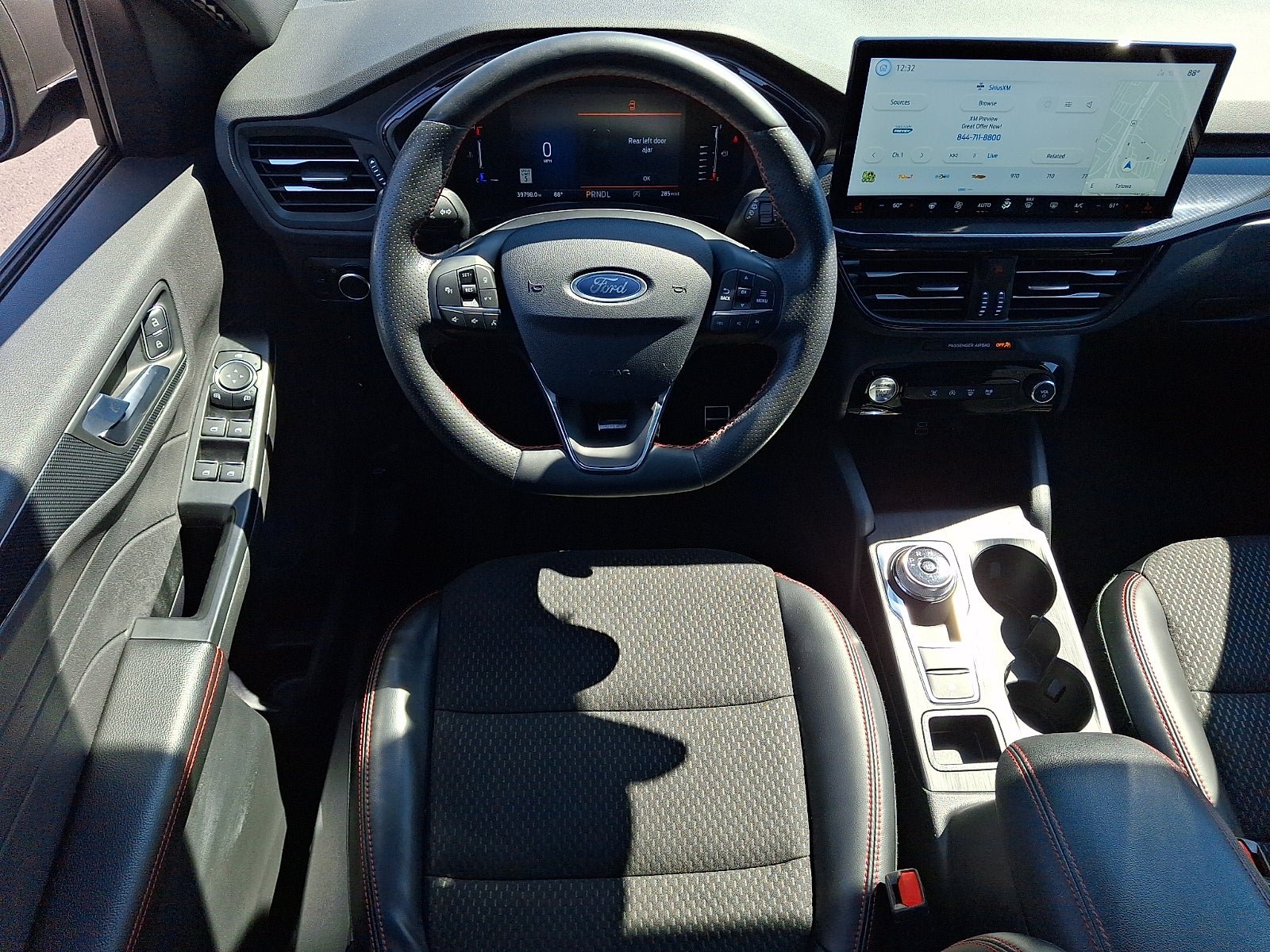 Used 2024 Ford Escape ST-Line w/ Tech Pack #1 AWD/4WD image 12