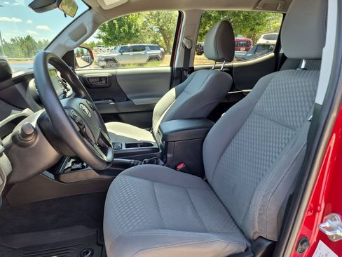 Used 2023 Toyota Tacoma SR AWD/4WD image 19