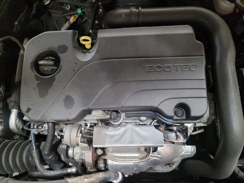 Used 2022 Chevrolet Malibu LT FWD image 30