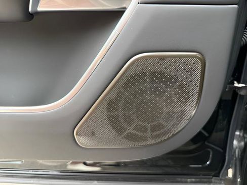 New 2026 Land Rover Range Rover Long Wheelbase Autobiography image 18