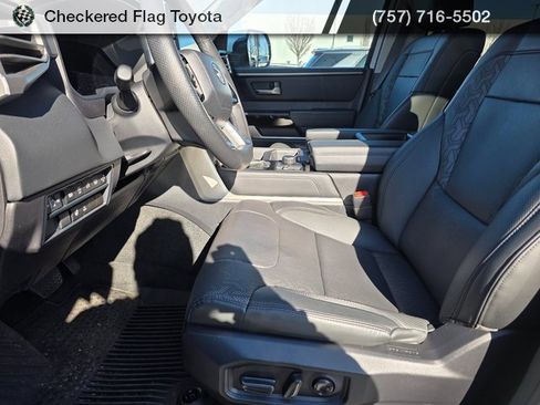 Used 2024 Toyota Tundra Limited image 10