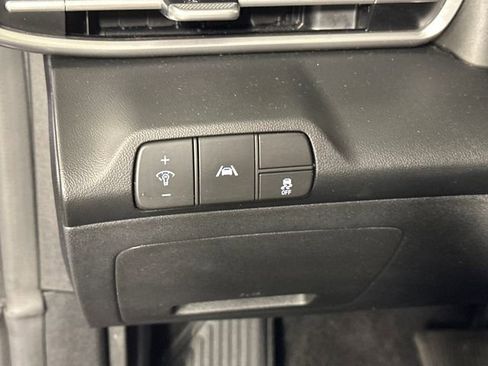 Certified 2023 Hyundai Elantra SEL w/ Convenience Package image 19