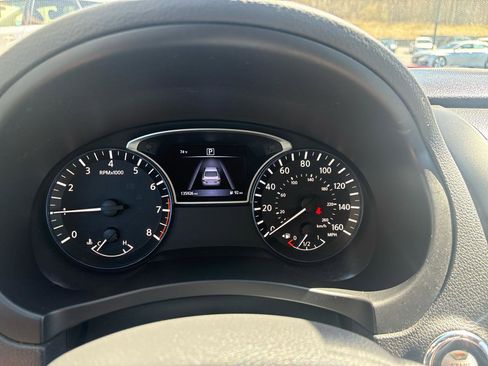 Used 2017 Nissan Altima 2.5 SR FWD image 16