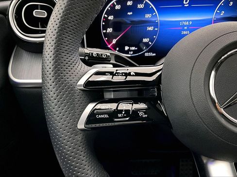 Used 2026 Mercedes-Benz GLC 300 image 20