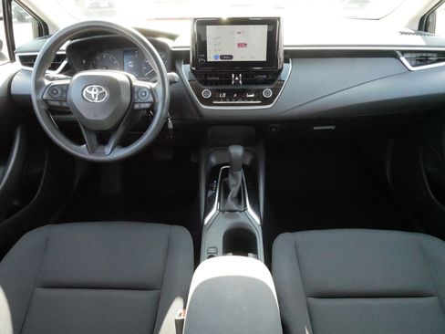 Certified 2025 Toyota Corolla LE FWD image 10