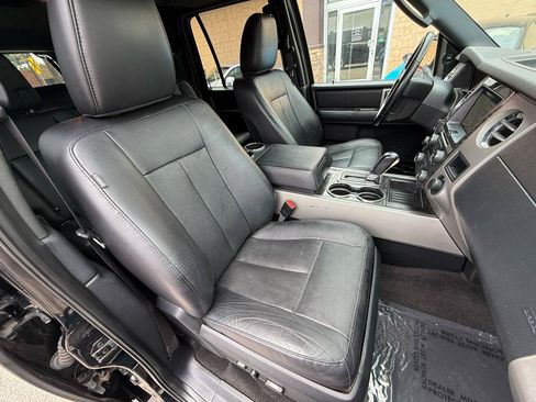 Used 2016 Ford Expedition EL Limited w/ Equipment Group 301A AWD/4WD image 17