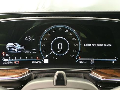 Used 2021 Cadillac Escalade ESV Premium Luxury Platinum image 37