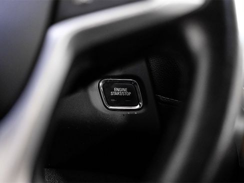 Used 2020 GMC Acadia SLT image 17