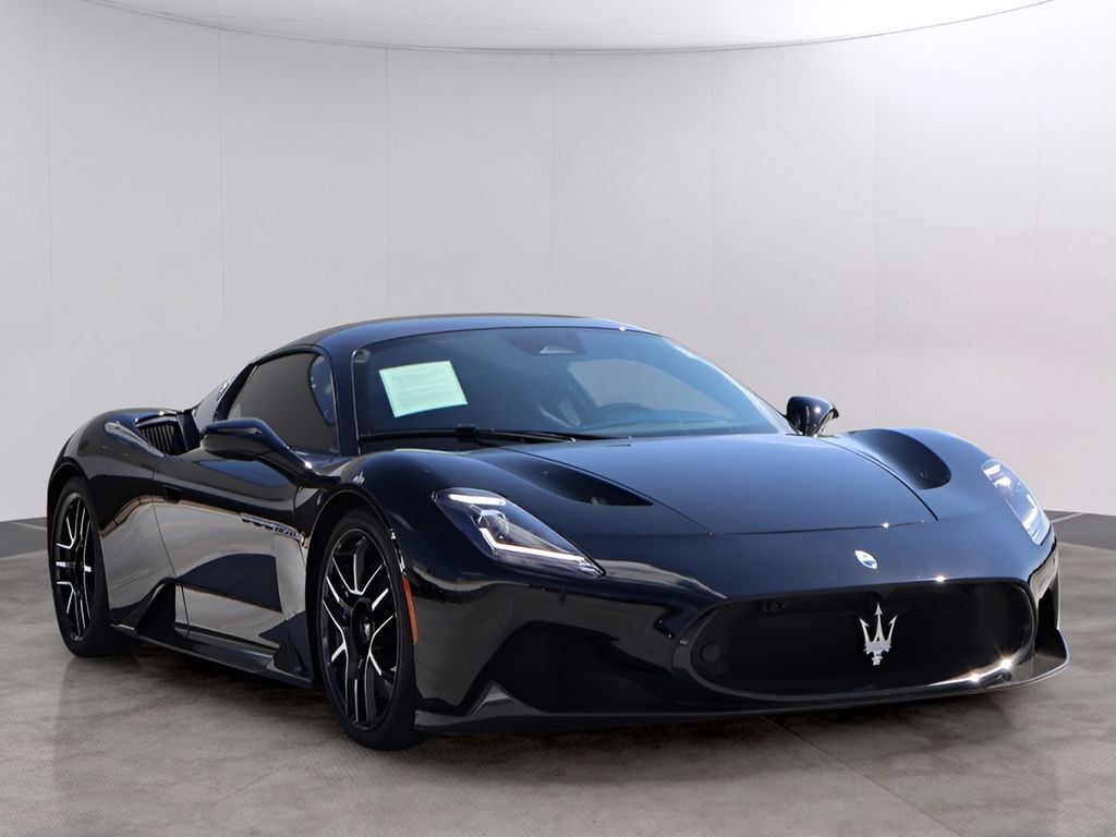 Used 2023 Maserati MC20 Coupe RWD image 3
