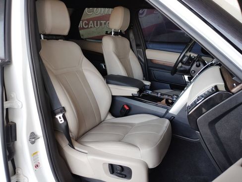 Used 2019 Land Rover Discovery HSE AWD/4WD image 12