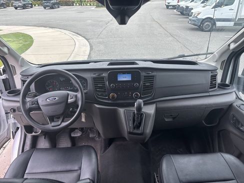 Used 2022 Ford Transit 350 DRW image 46