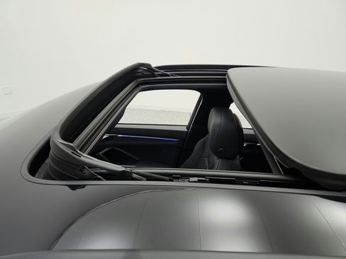 Used 2024 Audi Q3 2.0T Premium Plus AWD/4WD image 11